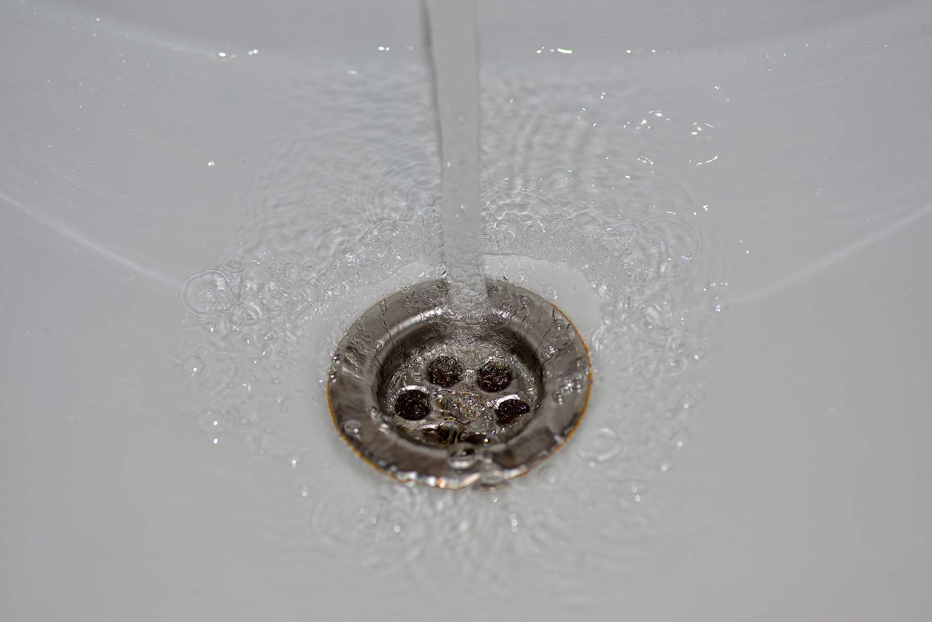A2B Drains provides services to unblock blocked sinks and drains for properties in Rugby.